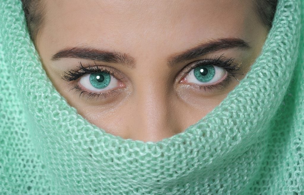 Acne: How to Get Rid of it Quickly - Don't Touch