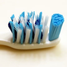 Oral-B Cross Action Bush