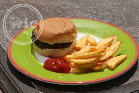 BJ's Wholesale Club 18-piece Melamine Dinnerware Set