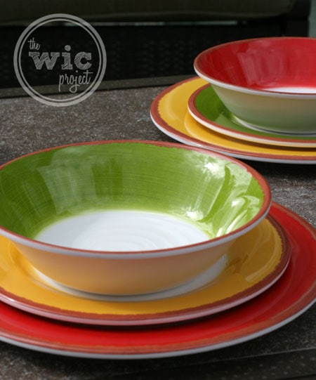 BJ's Wholesale Club 18-piece Melamine Dinnerware Set