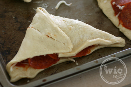 Crescent Pizza Pocket Fold 2