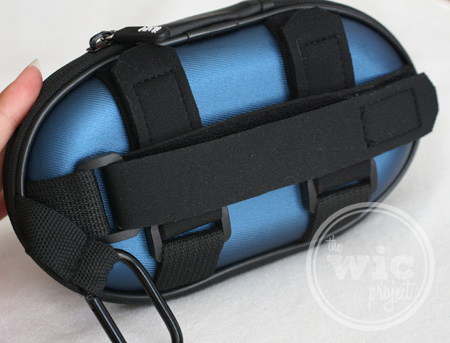 iLuv SmashBox Pro straps and caribiner