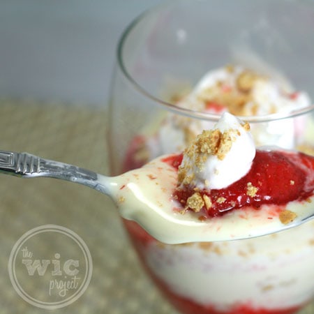 Strawberry Lemonade Pie Sundae