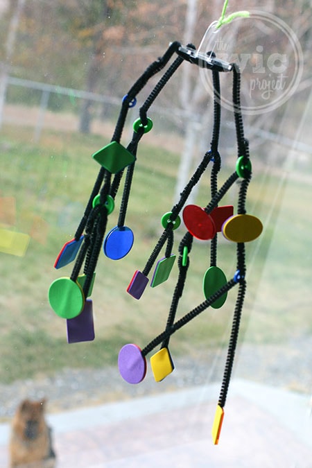 Kiwi Crate Hanging Mobile
