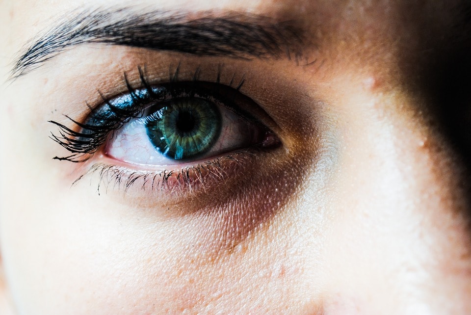 8 Simple Beauty & Makeup Tips Every Woman Should Know