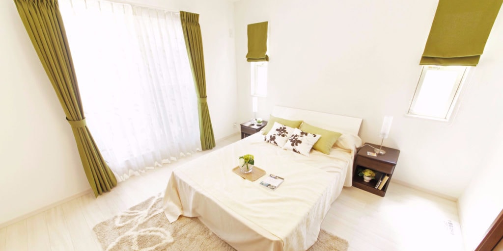 Mini Bedroom Makeovers: Ideas & Inspiration