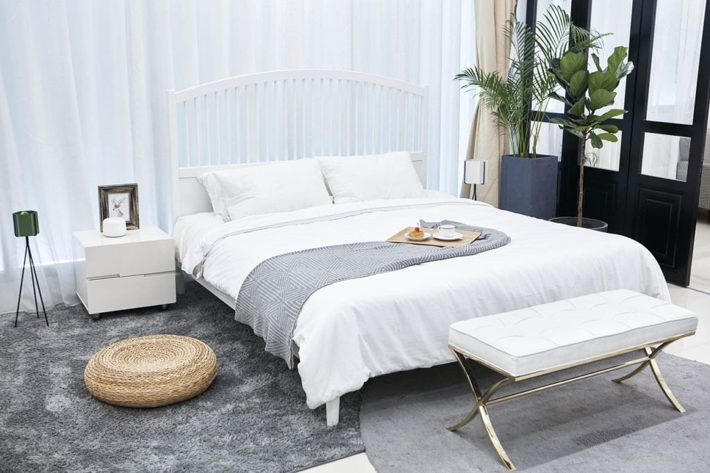 Mini Bedroom Makeovers: Ideas & Inspiration