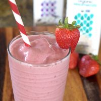 Strawberry Banana Sesame Milk Smoothie Recipe