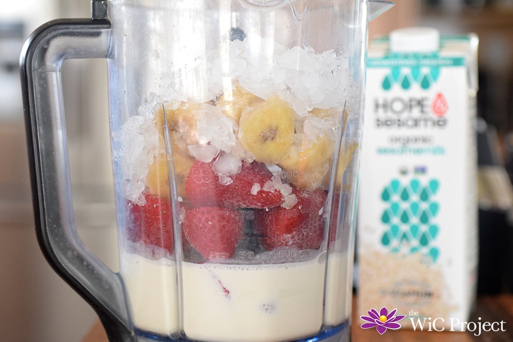 Strawberry Banana Sesame Milk Smoothie Ingredients in Blender