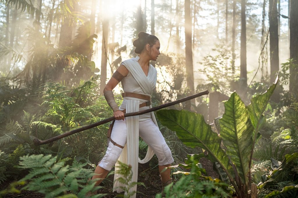 Star Wars The Return of Skywalker - Rey on the Obstacle Course