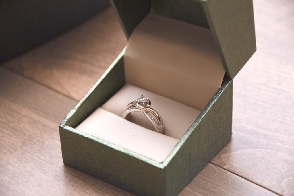 How To Design Your Own Engagement Ring