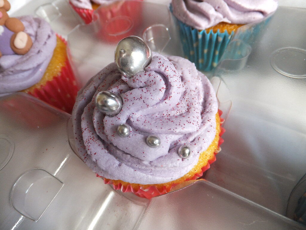 Silver Dragees